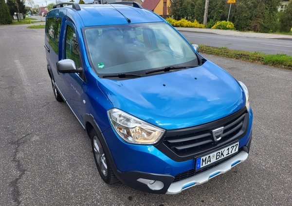 Dacia Dokker cena 32800 przebieg: 134850, rok produkcji 2015 z Złotów małe 781